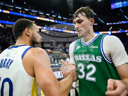 Mavericks Warriors Basketball