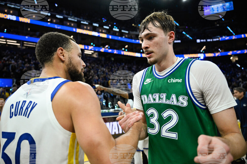 Mavericks Warriors Basketball