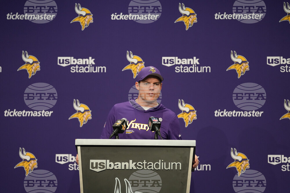 Lions Vikings Football