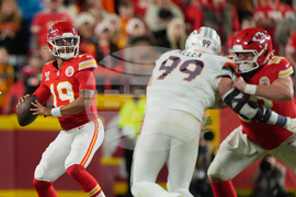 Broncos Chiefs Football