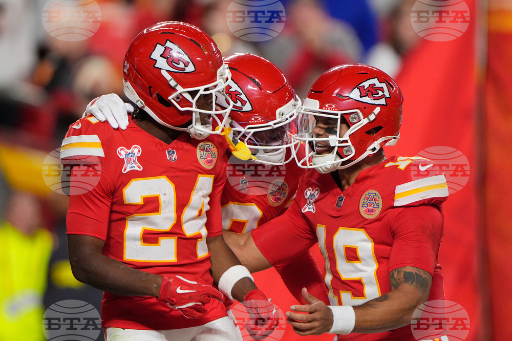 Broncos Chiefs Football