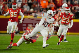 Broncos Chiefs Football