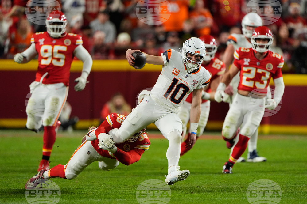 Broncos Chiefs Football