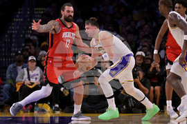 Rockets Lakers Basketball
