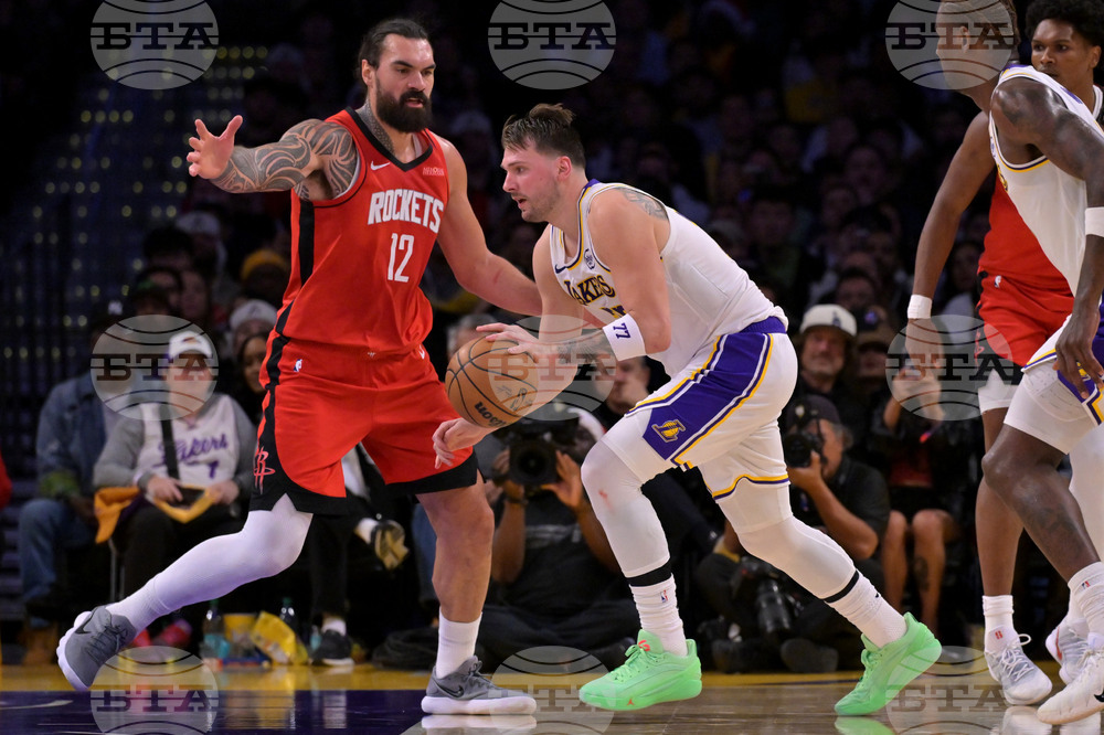 Rockets Lakers Basketball