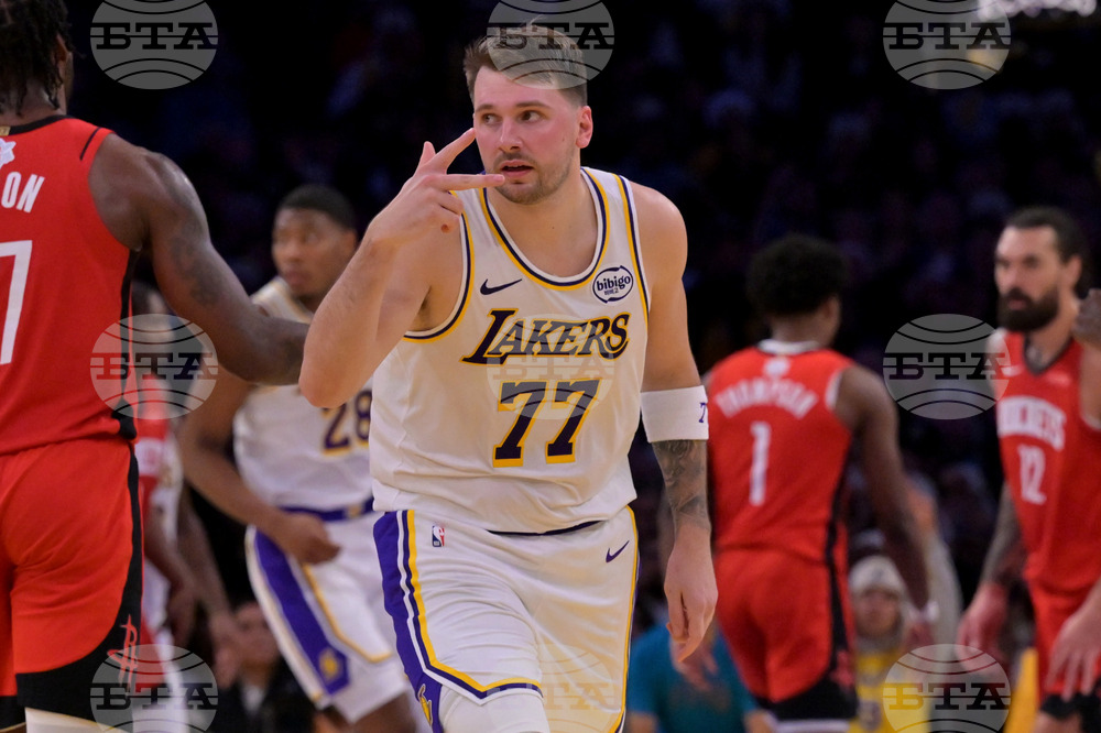 Rockets Lakers Basketball