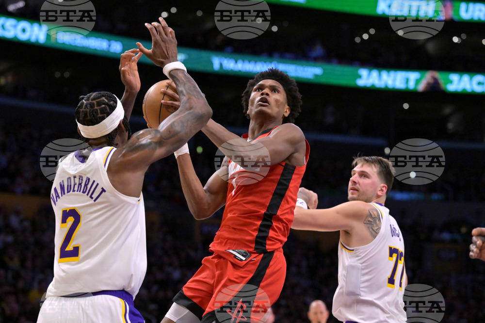 Rockets Lakers Basketball