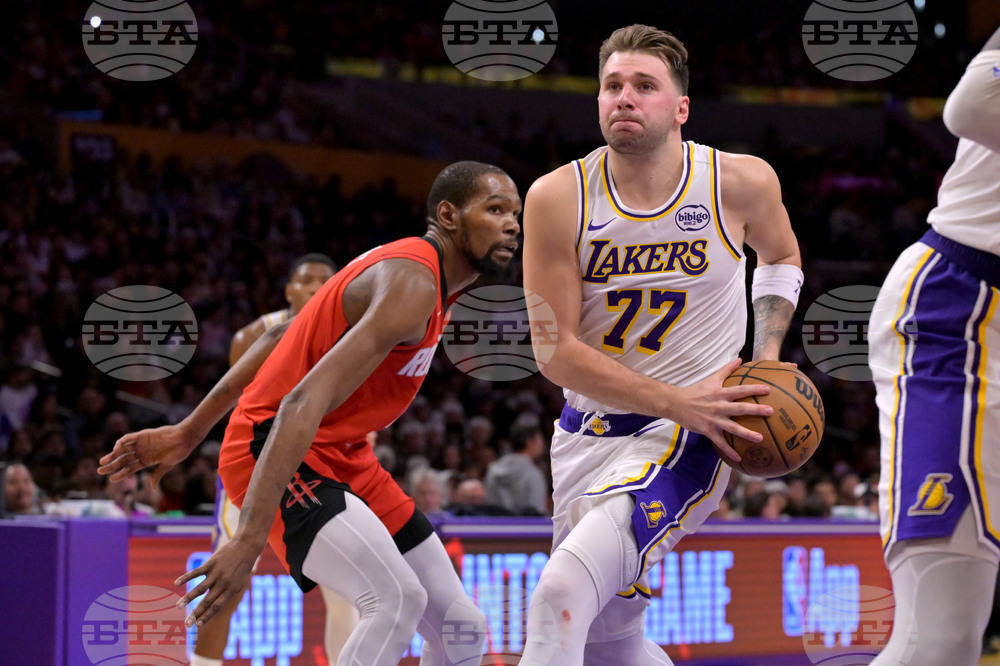 Rockets Lakers Basketball