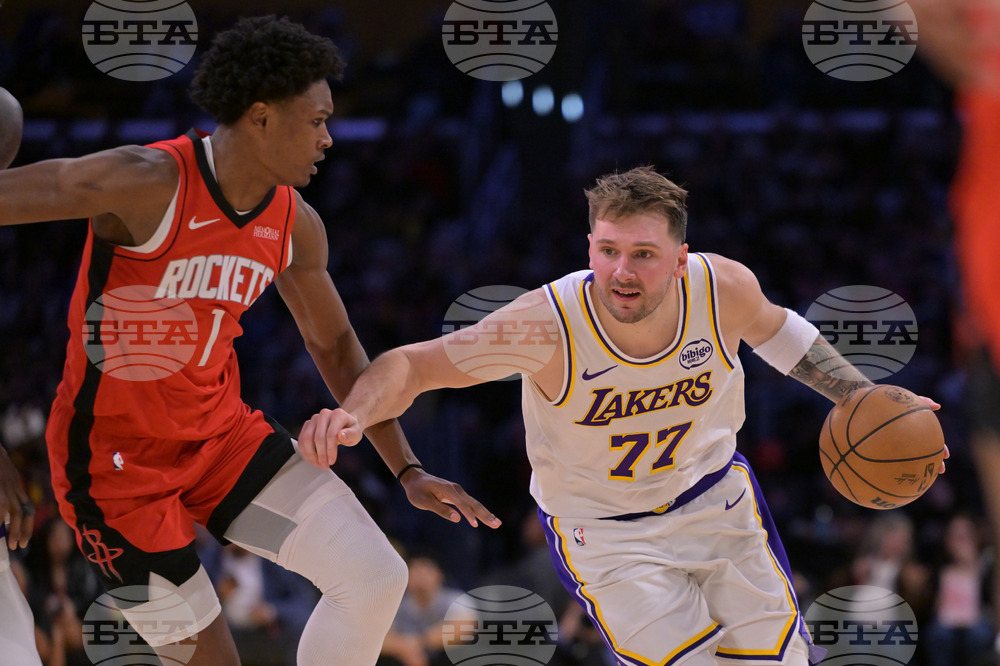 Rockets Lakers Basketball