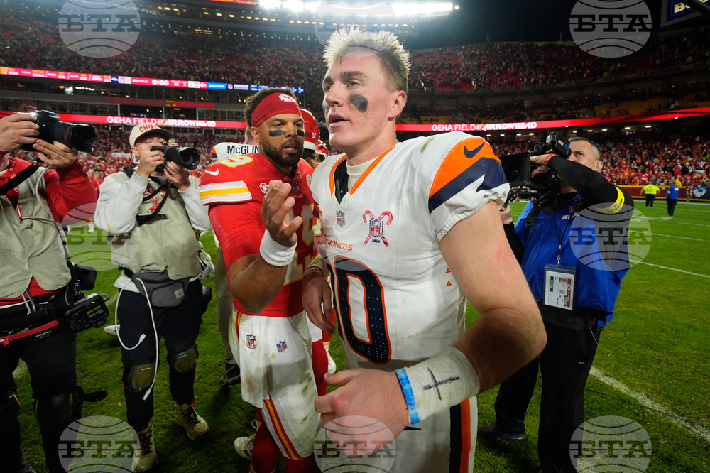 Broncos Chiefs Football