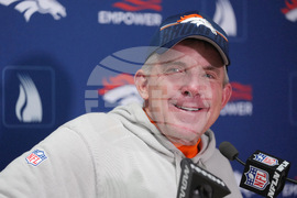 Broncos Chiefs Football