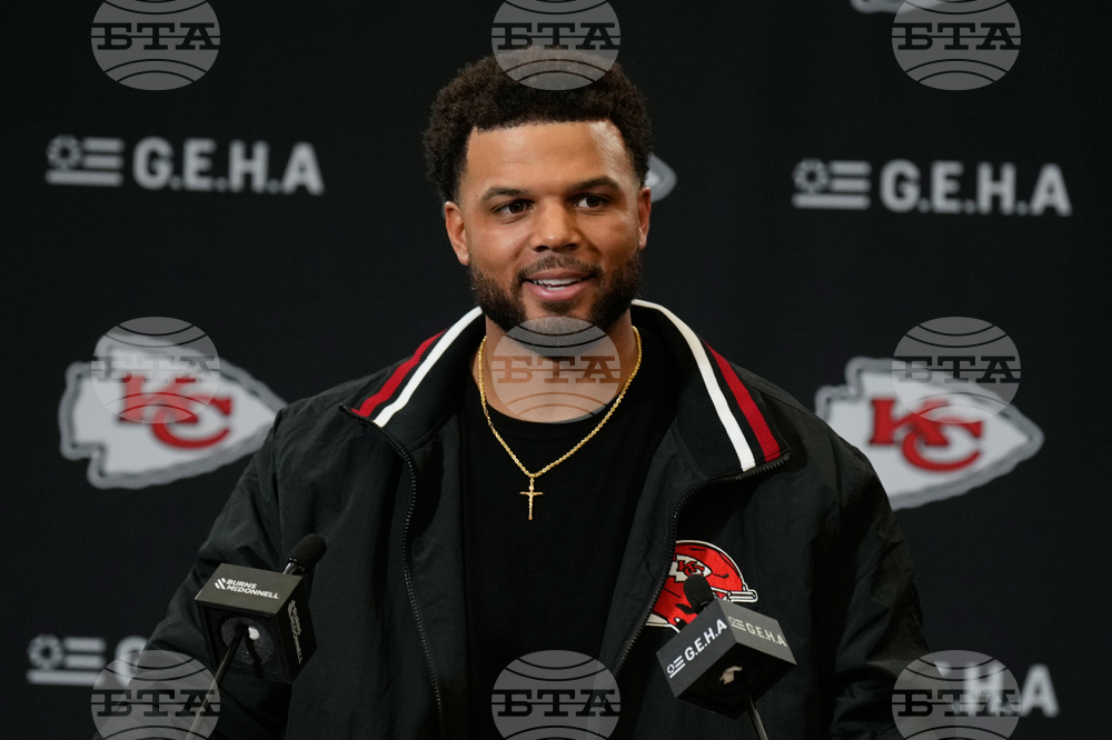 Broncos Chiefs Football