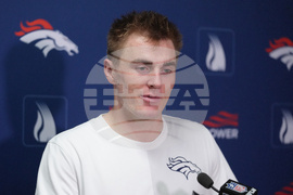 Broncos Chiefs Football