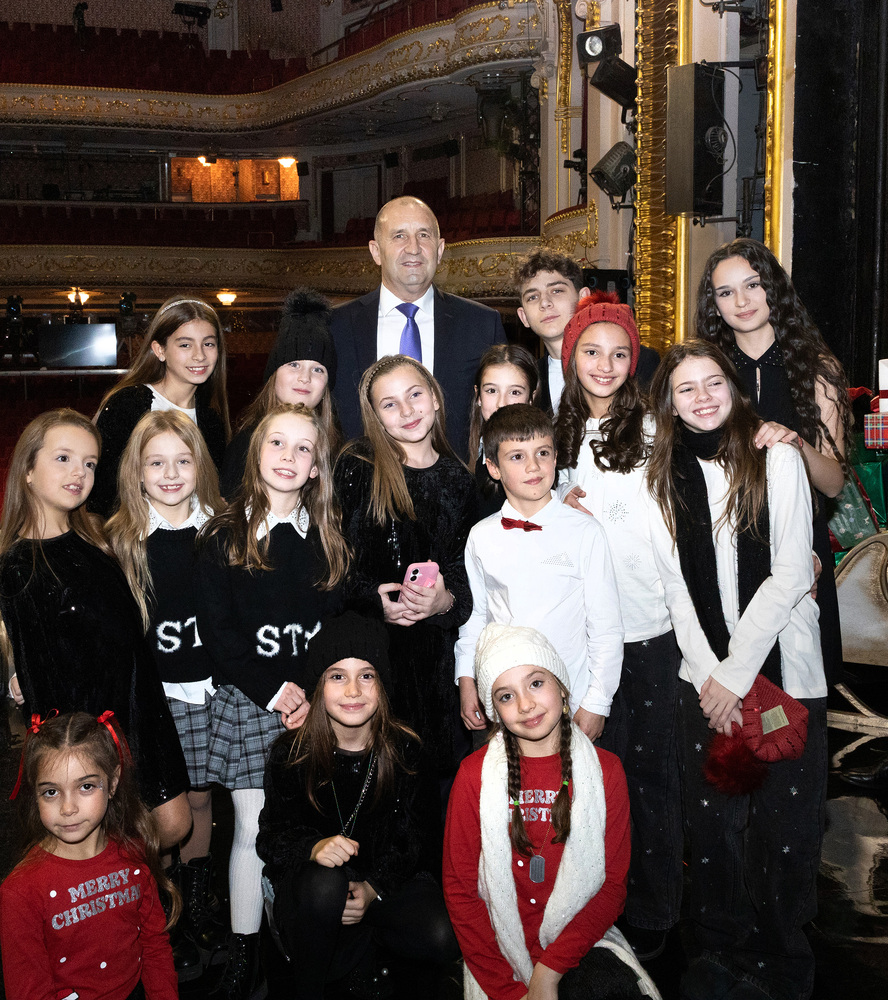 Прессекретариат на президента: Над 3 720 000 лева достигнаха даренията за „Българската Коледа” от началото на двадесет и третото издание на благотворителната кампания