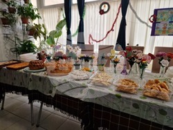 Перник - празнична украса - изложба