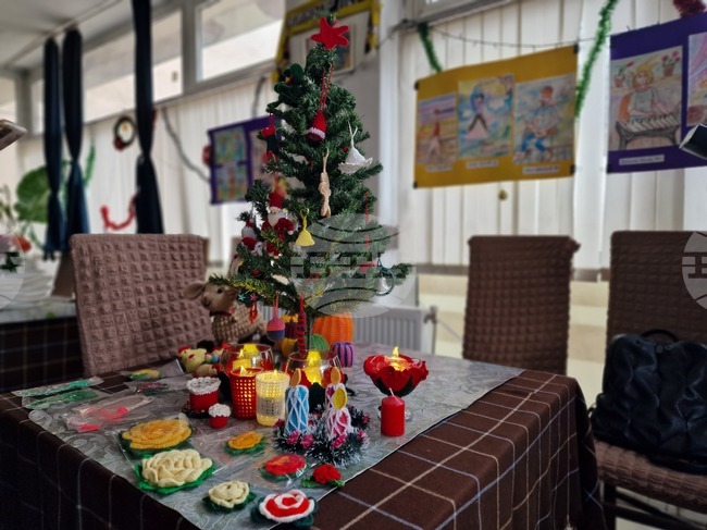 Перник - празнична украса - изложба