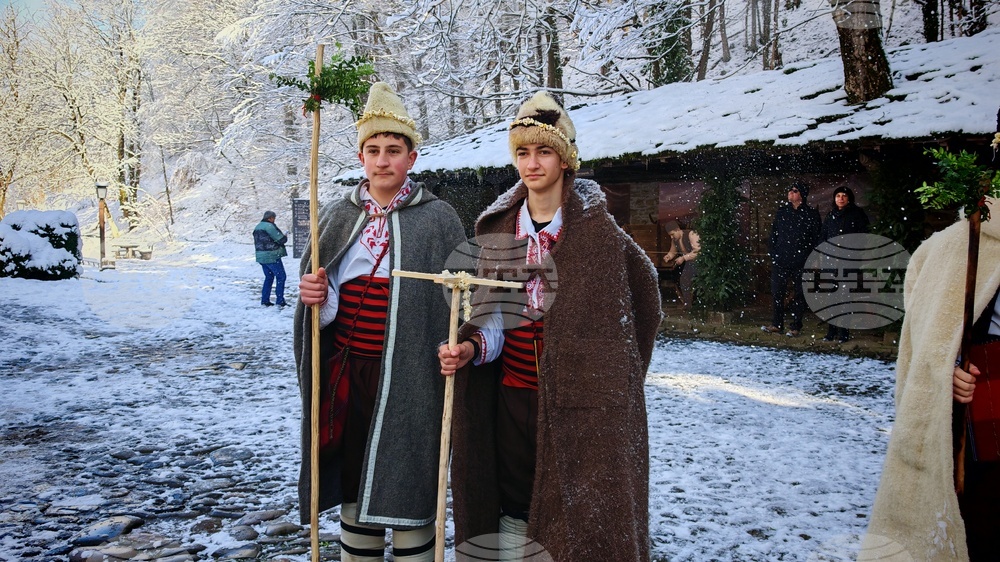 Габрово - обичай - коледуване