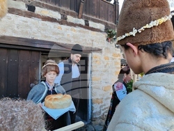 Габрово - обичай - коледуване