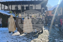 Габрово - обичай - коледуване