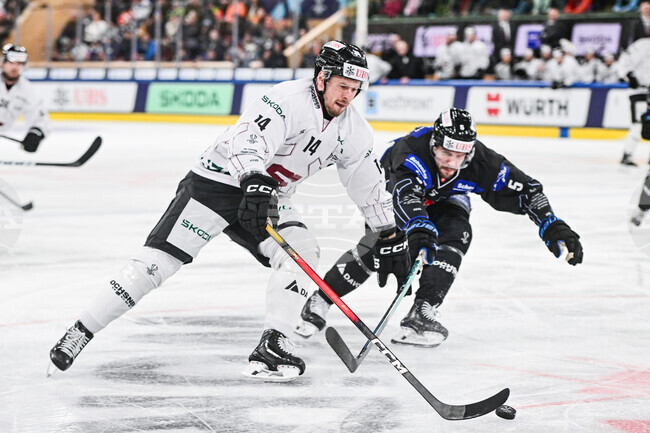 Switzerland Spengler Cup Hockey