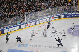 Switzerland Spengler Cup Hockey