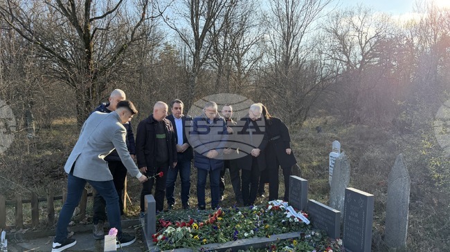  Трагичната съдба 17-месечната Тюркян ни напомня за цената на свободата, написа Николай Денков