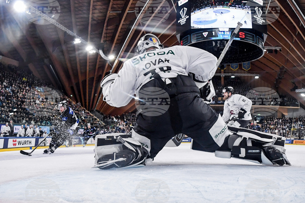Switzerland Spengler Cup Hockey