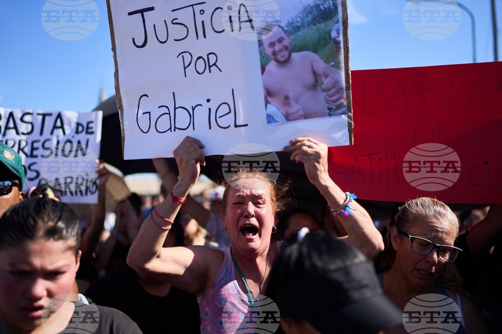 Argentina Police Protest
