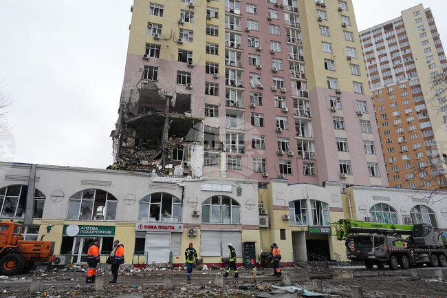 Русия нанесе въздушни удари по Киев в навечерието на поредните украинско-американски преговори