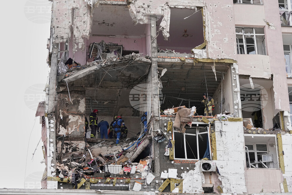 Руска въздушна атака взе две жертви в Киевска област, съобщиха украински официални представители