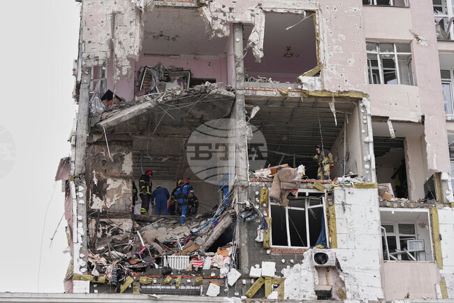 Руска въздушна атака взе две жертви в Киевска област, съобщиха украински официални представители