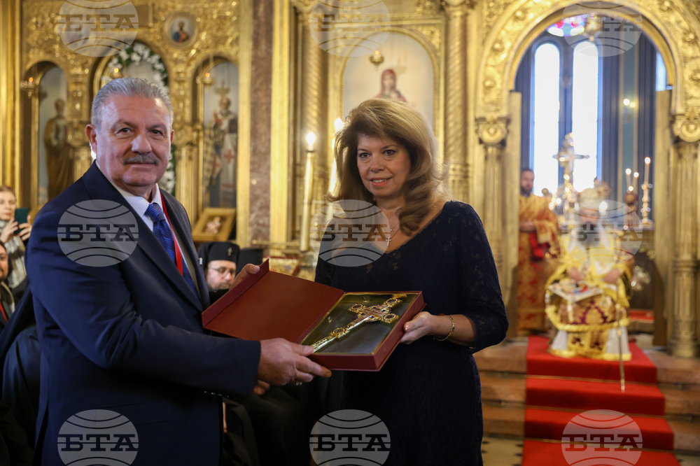 Турция - Истанбул - патриарх Даниил - храм „Св. Стефан“ - литургия