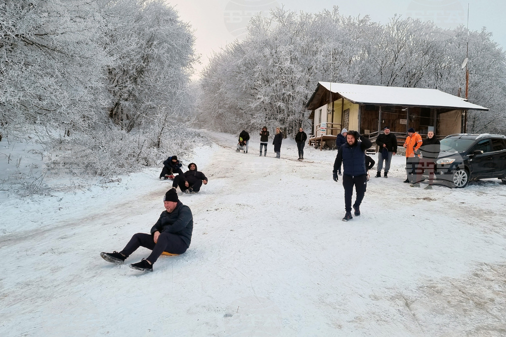 Търговище - хижа „Младост” - първи сняг