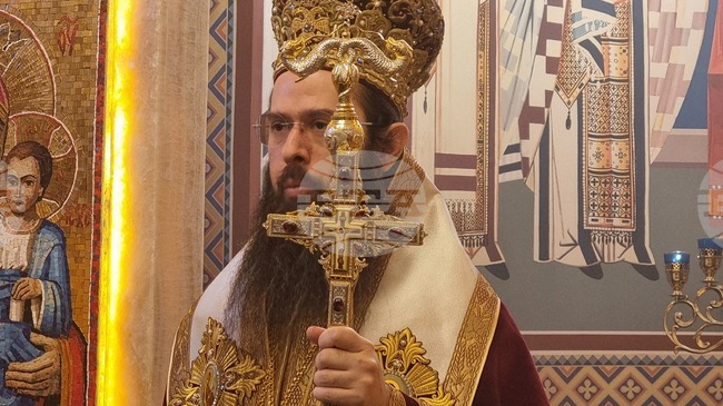 Сливенският митрополит Арсений ще отслужи Василиевата литургия и новогодишния молебен в Бургас