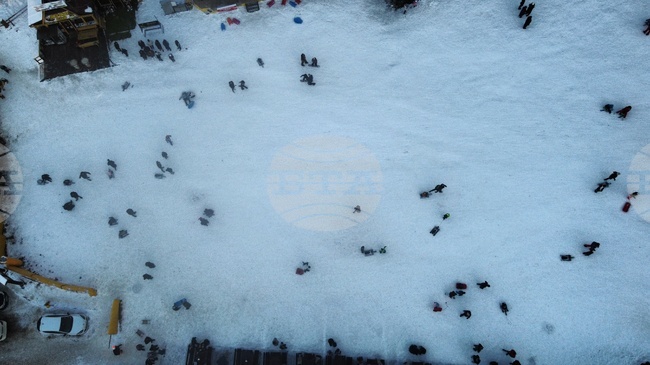 Времето не е много подходящо за туризъм във високите части на планините, съобщиха от Планинската спасителна служба на БЧК