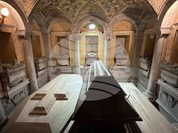 Турция - Истанбул - църква “Свети Архангели”