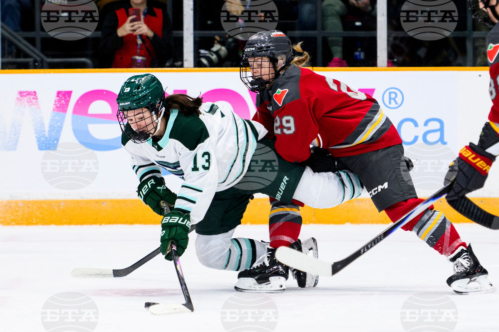 PWHL Fleet Charge Hockey