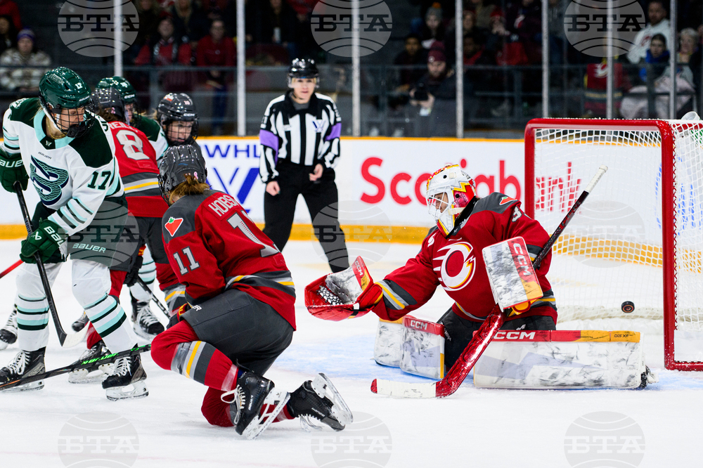 PWHL Fleet Charge Hockey