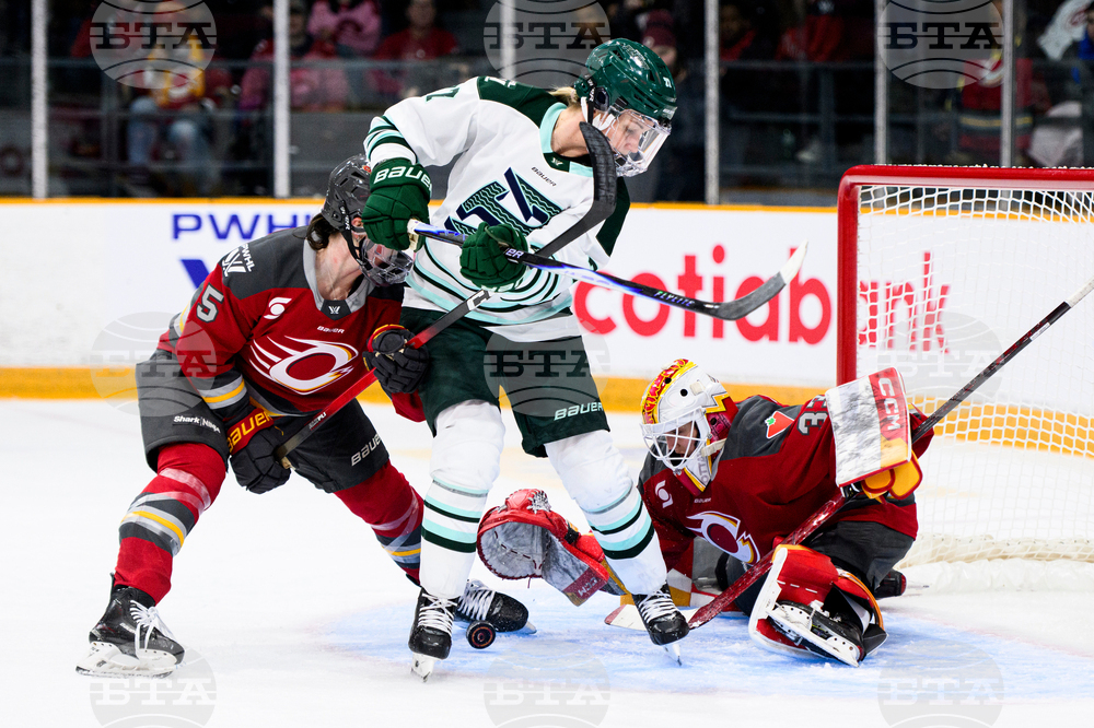 PWHL Fleet Charge Hockey