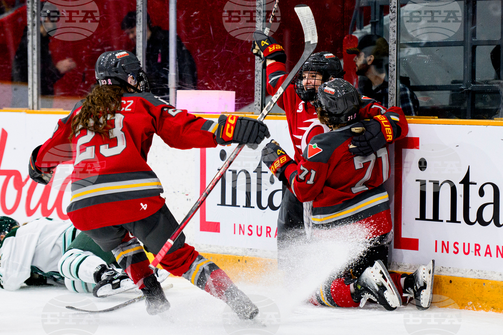 PWHL Fleet Charge Hockey