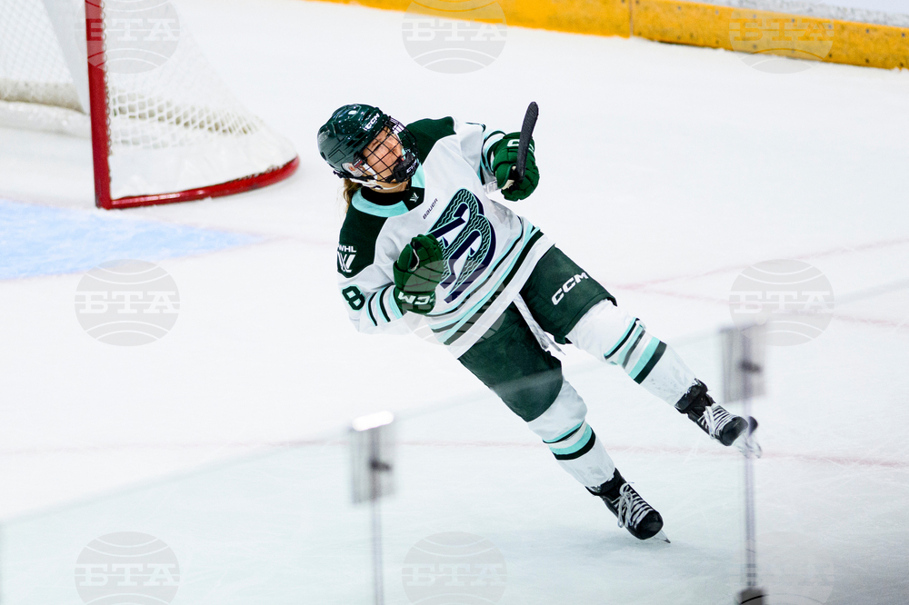 PWHL Fleet Charge Hockey