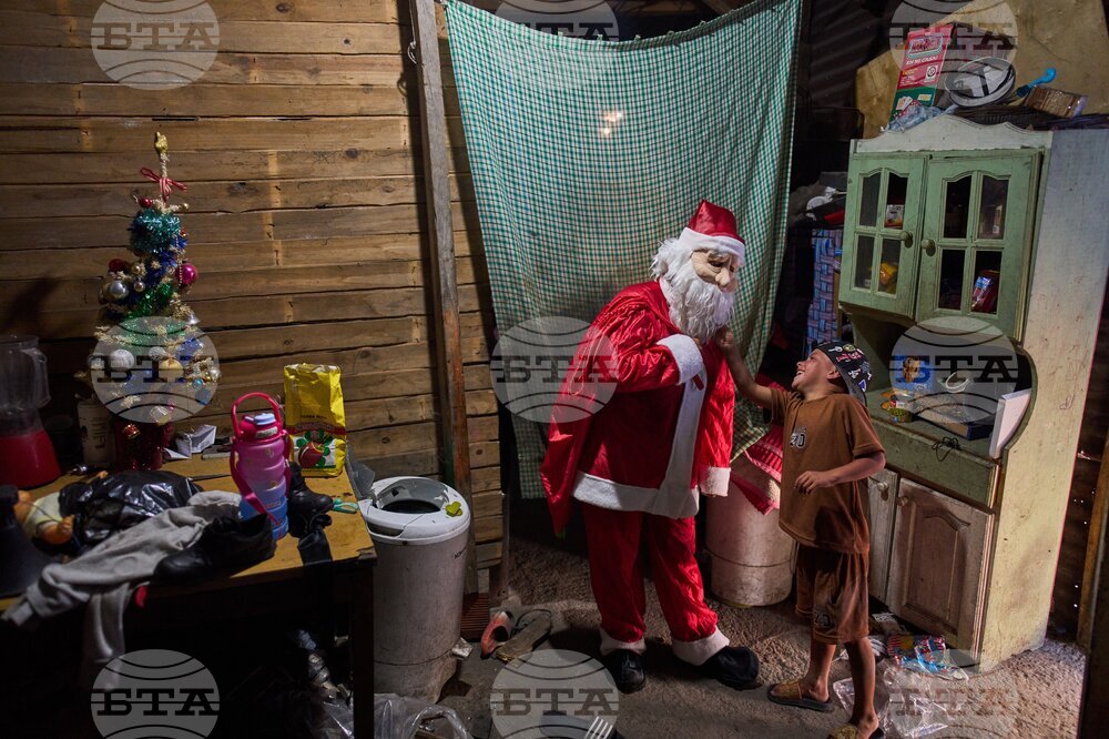 APTOPIX Argentina Christmas