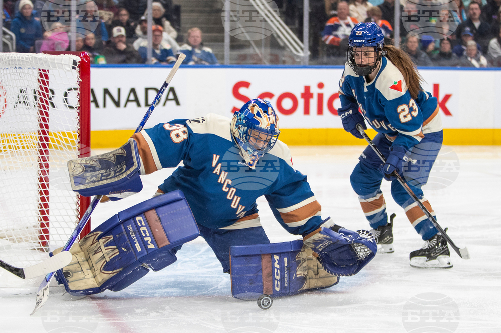 PWHL Frost Goldeneyes Hockey