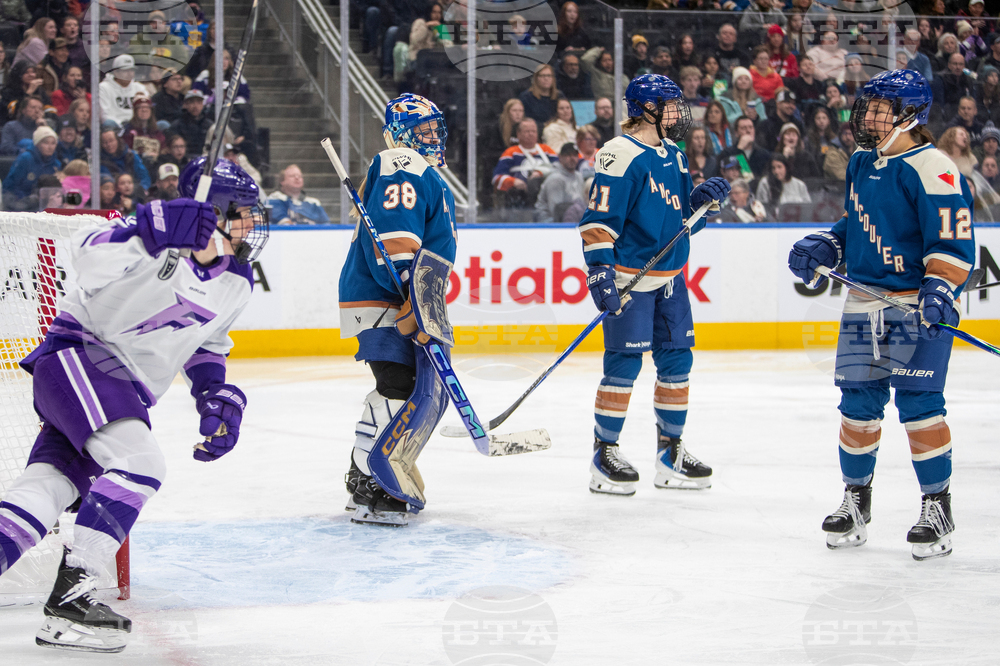 PWHL Frost Goldeneyes Hockey