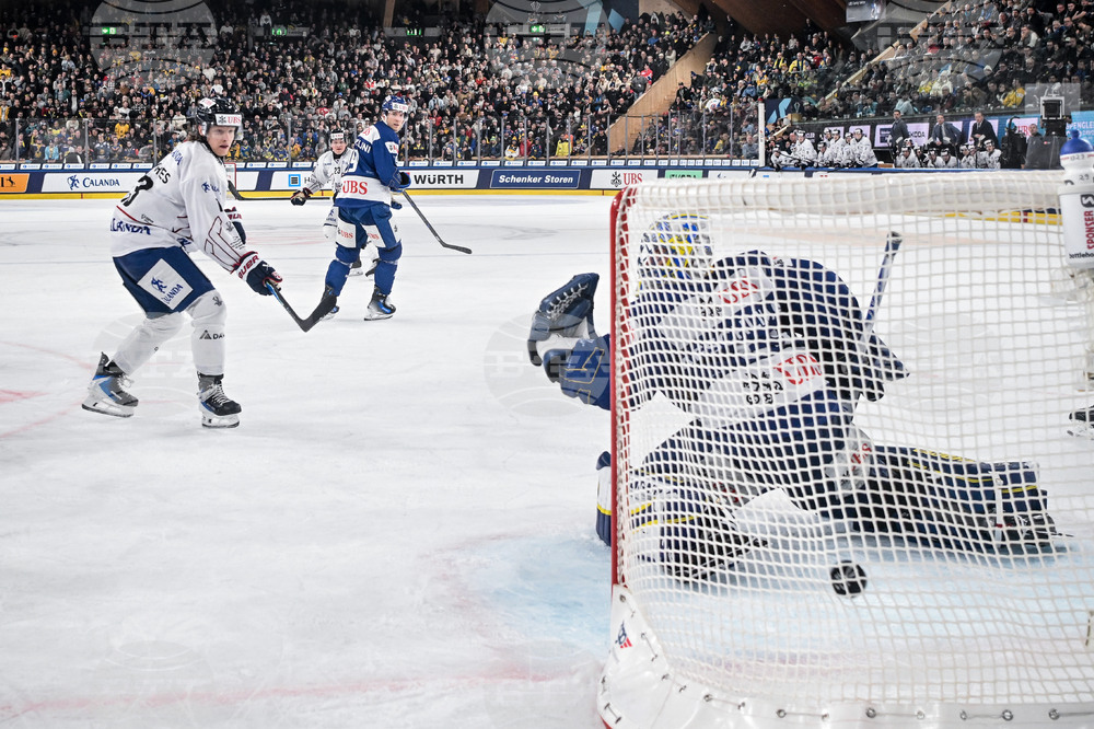 Switzerland Spengler Cup Hockey
