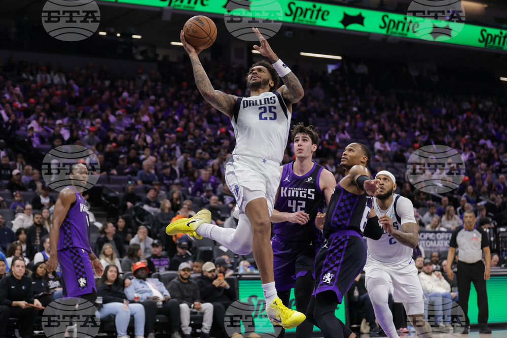 Mavericks Kings Basketball