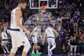 Mavericks Kings Basketball