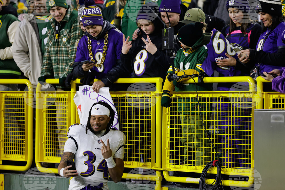 Ravens Packers Football