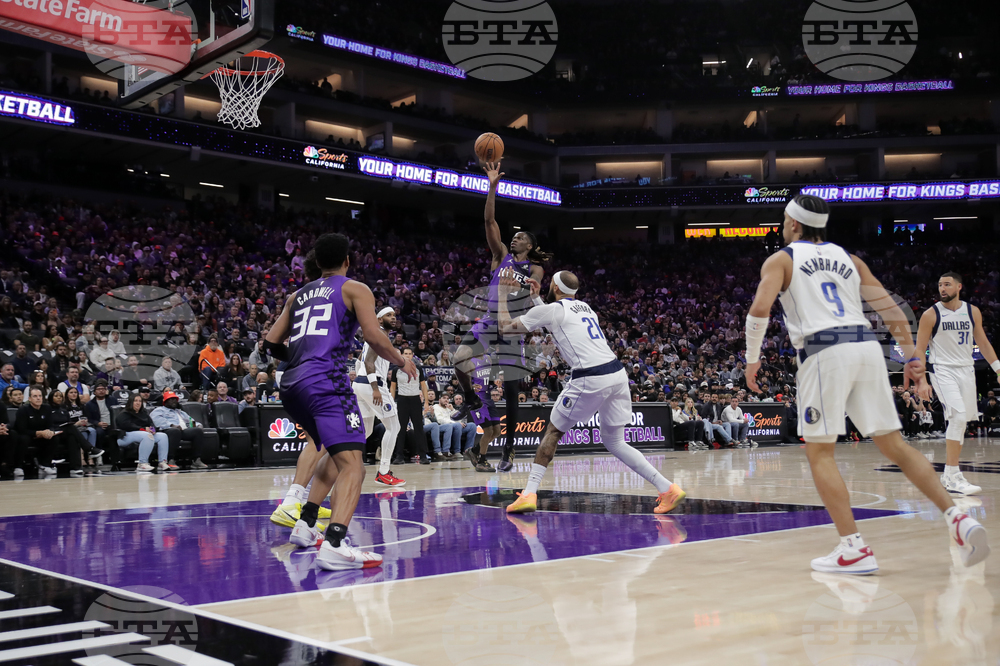 Mavericks Kings Basketball