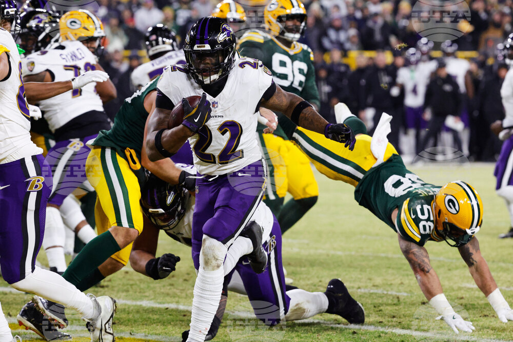 Ravens Packers Football